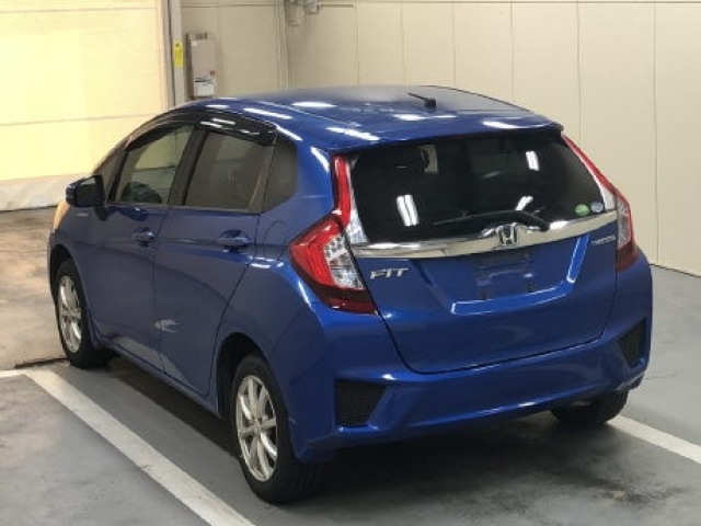 Honda FIT 2016 8068210-1