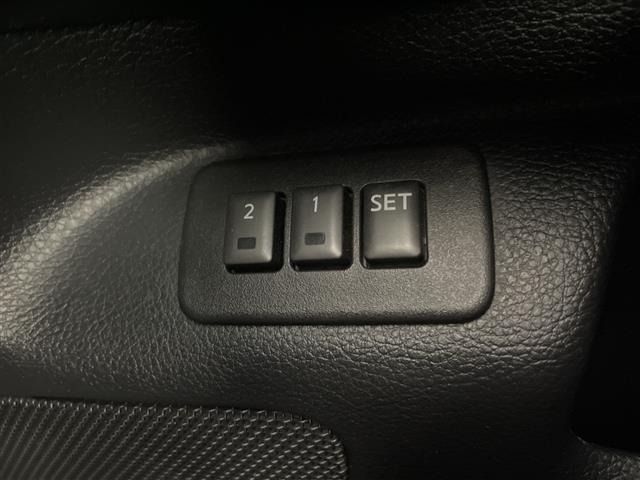 Nissan FUGA 2006 8066077-11