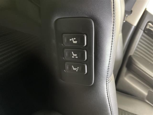 Nissan FUGA 2006 8066077-12