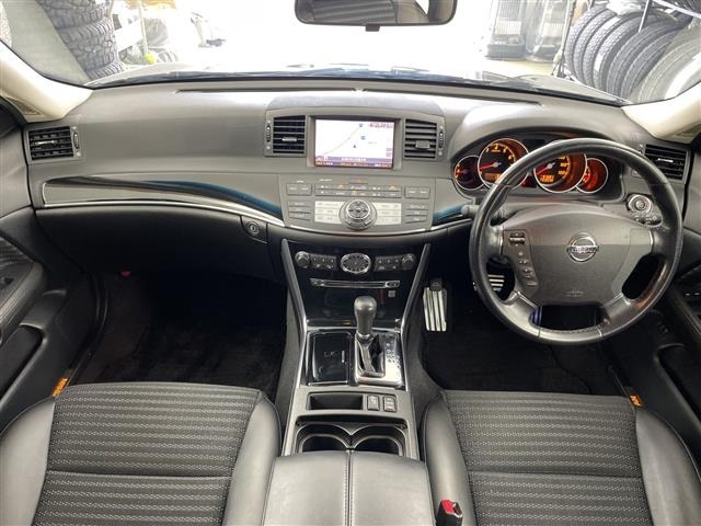 Nissan FUGA 2006 8066077-14