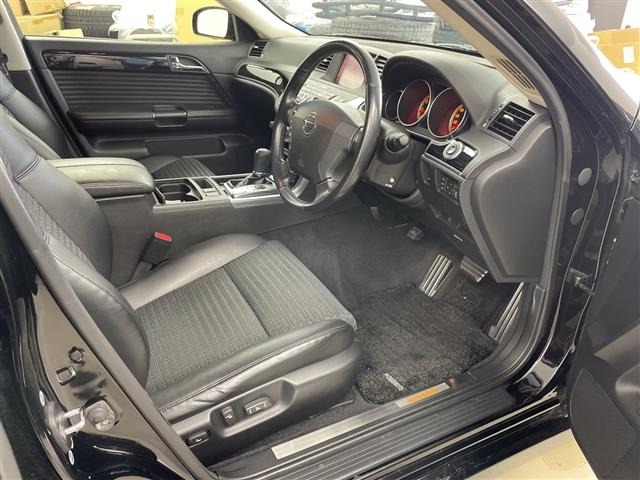 Nissan FUGA 2006 8066077-6