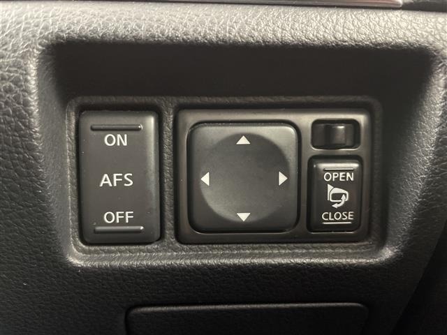 Nissan FUGA 2006 8066077-8