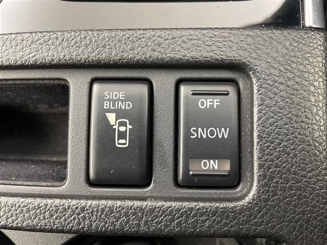 Nissan FUGA 2006 8066077-9