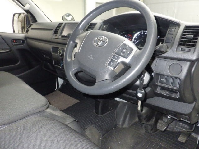 Toyota HIACE VAN 2021 8063752-3