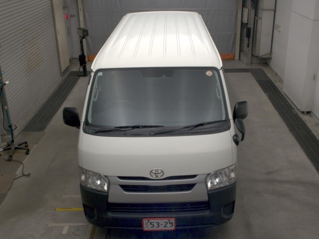 Toyota HIACE VAN 2021 8063752-6