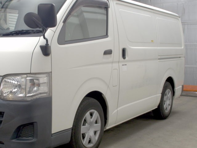 Toyota HIACE VAN 2013 8063753-4