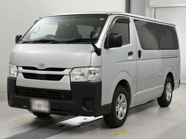 Toyota HIACE VAN 2021 8063763-0