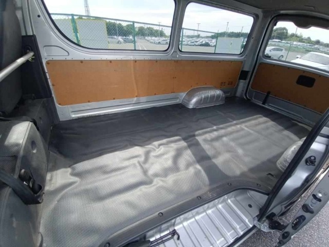Toyota HIACE VAN 2021 8063763-12