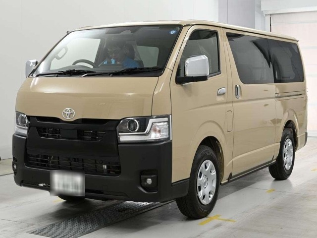Toyota HIACE VAN 2026 8063764-0