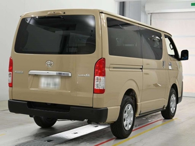 Toyota HIACE VAN 2026 8063764-1