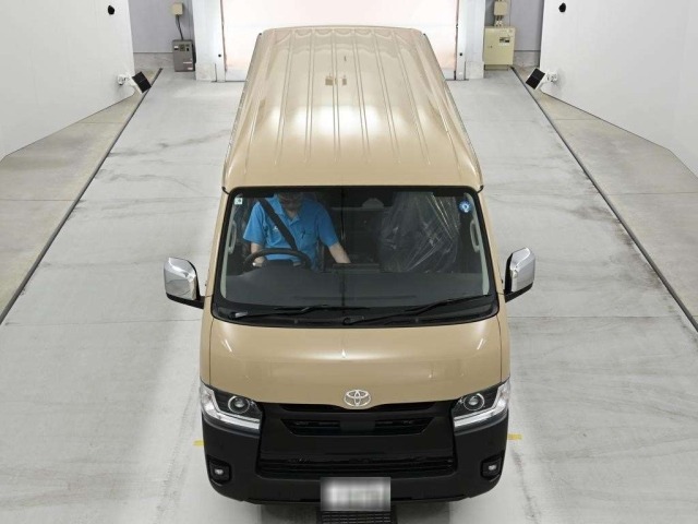 Toyota HIACE VAN 2026 8063764-7