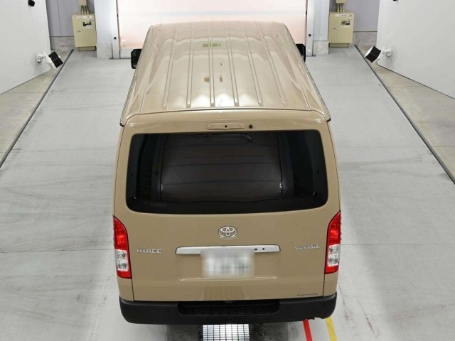 Toyota HIACE VAN 2026 8063764-8