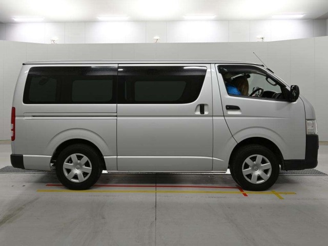 Toyota HIACE VAN 2016 8063765-3