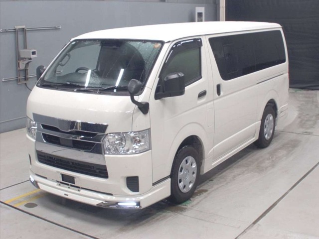 Toyota HIACE VAN 2025 8063772-0