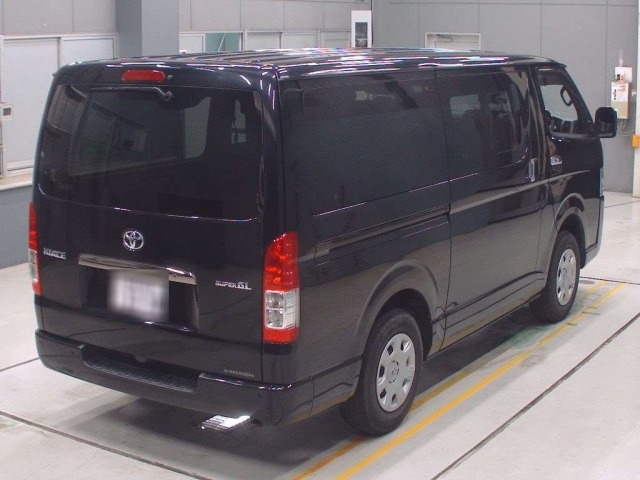 Toyota HIACE VAN 2022 8063774-1