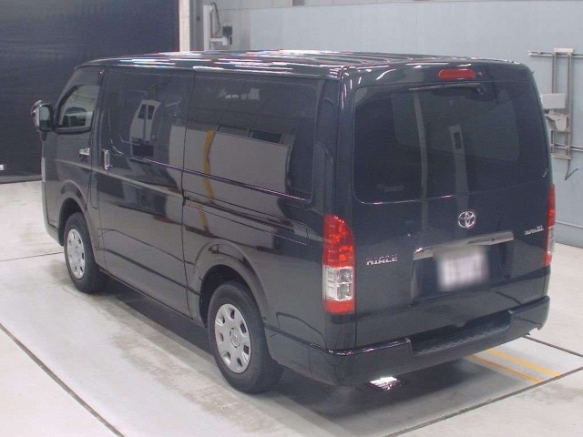 Toyota HIACE VAN 2022 8063774-6