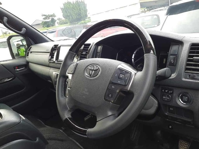 Toyota HIACE VAN 2022 8063774-7