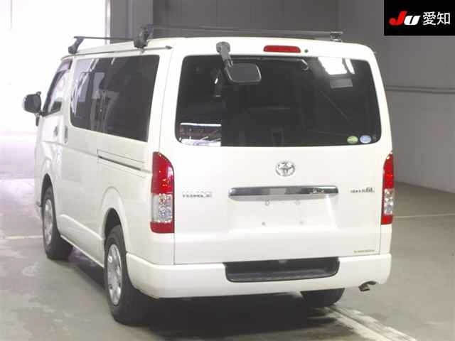 Toyota HIACE VAN 2018 8063783-1