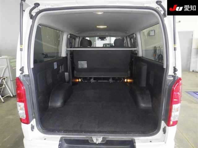 Toyota HIACE VAN 2018 8063783-4