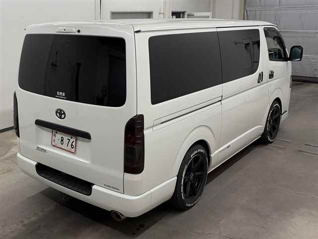 Toyota HIACE VAN 2022 8063806-5