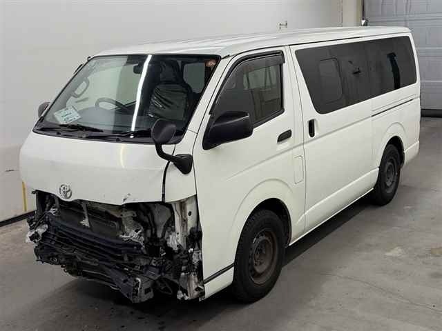 Toyota HIACE VAN 2017 8063807-4