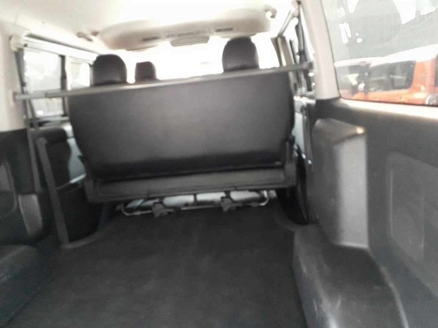 Toyota HIACE VAN 2017 8063822-12