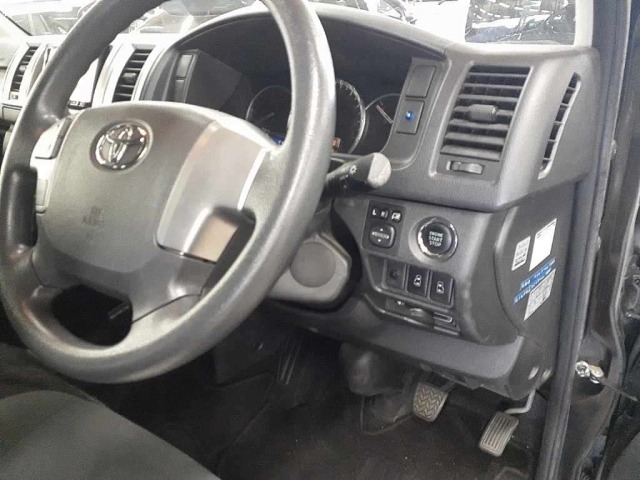 Toyota HIACE VAN 2016 8063826-9