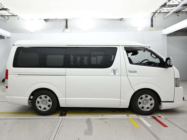 Toyota HIACE VAN 2020 8063839-3