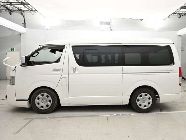 Toyota HIACE VAN 2020 8063839-4
