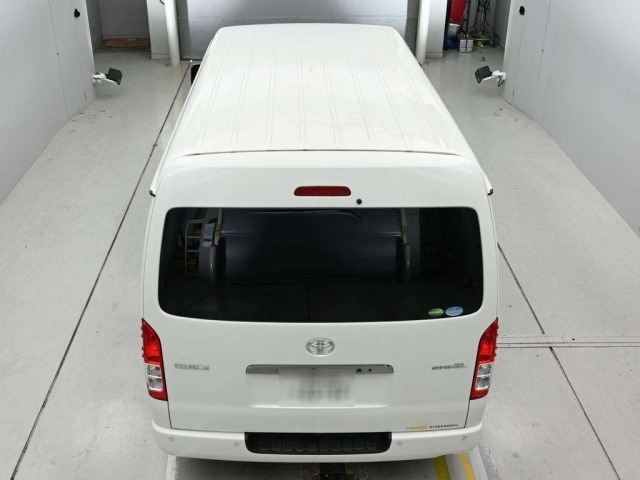 Toyota HIACE VAN 2020 8063839-8