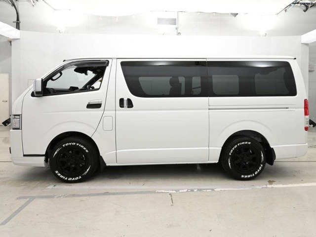 Toyota HIACE VAN 2026 8063842-4