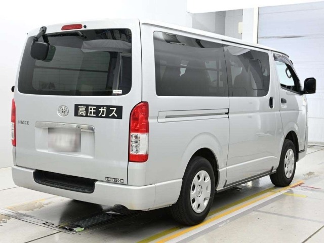 Toyota HIACE VAN 2021 8063843-1
