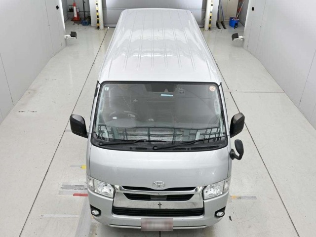Toyota HIACE VAN 2021 8063843-7