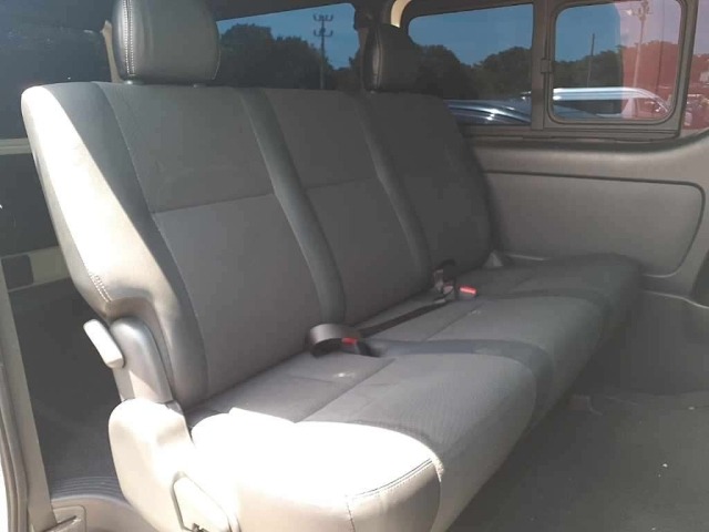 Toyota HIACE VAN 2021 8063854-11