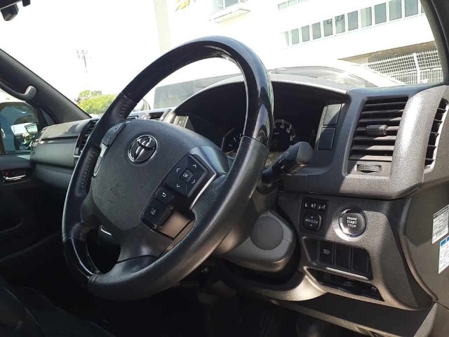Toyota HIACE VAN 2021 8063854-9