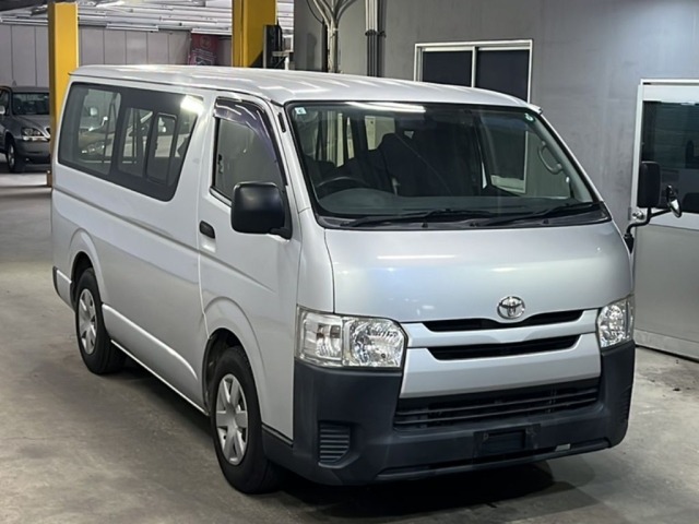 Toyota HIACE VAN 2015 8063860-4