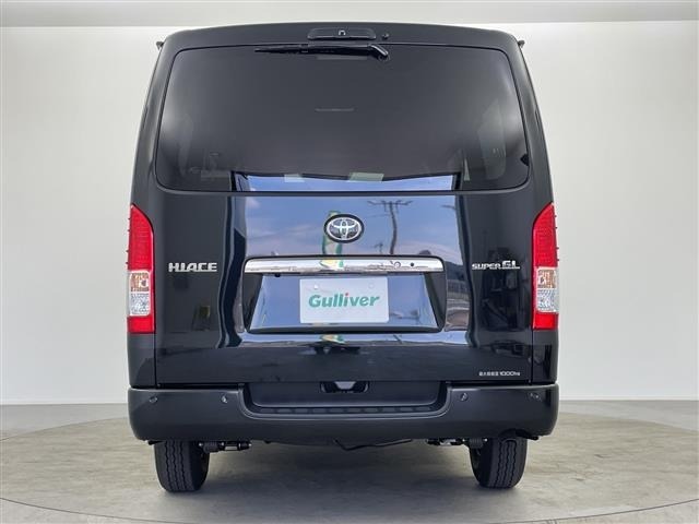 Toyota HIACE VAN 2026 8064214-11
