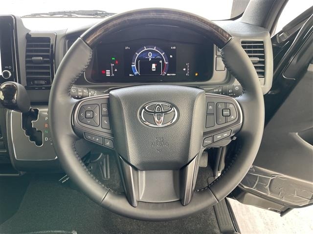 Toyota HIACE VAN 2026 8064214-21
