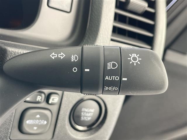 Toyota HIACE VAN 2026 8064214-7