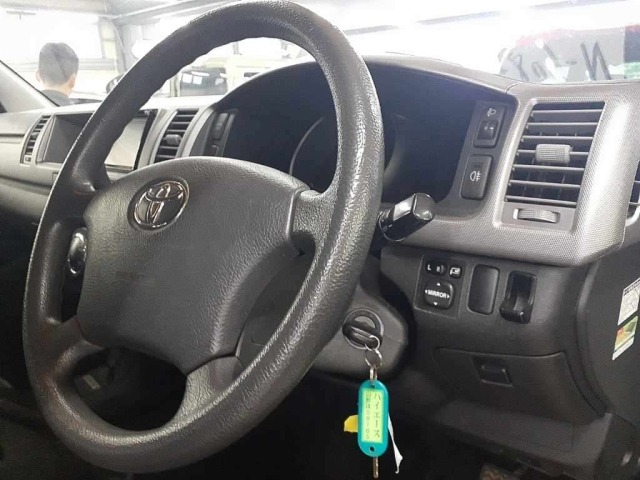 Toyota HIACE WAGON 2013 8065872-9