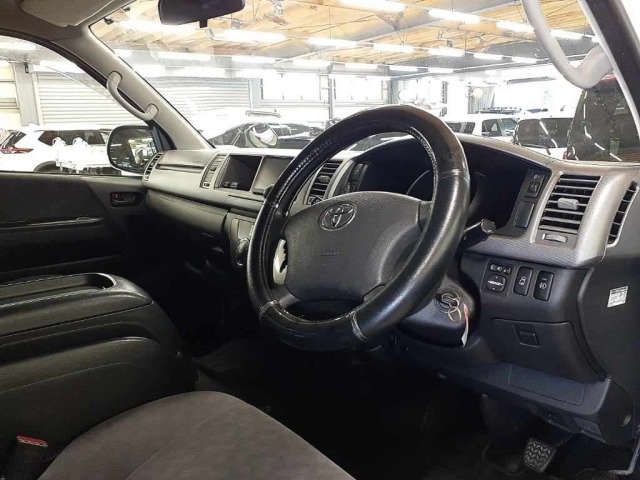 Toyota HIACE WAGON 2013 8065878-9