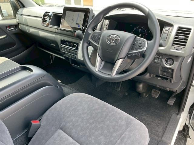 Toyota HIACE WAGON 2026 8066182-6