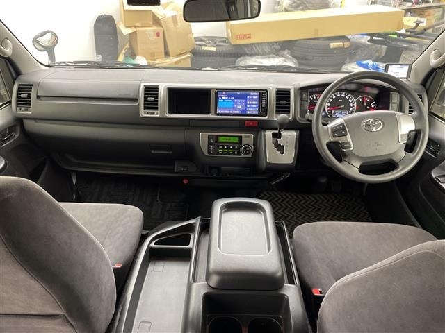 Toyota HIACE WAGON 2018 8066229-14