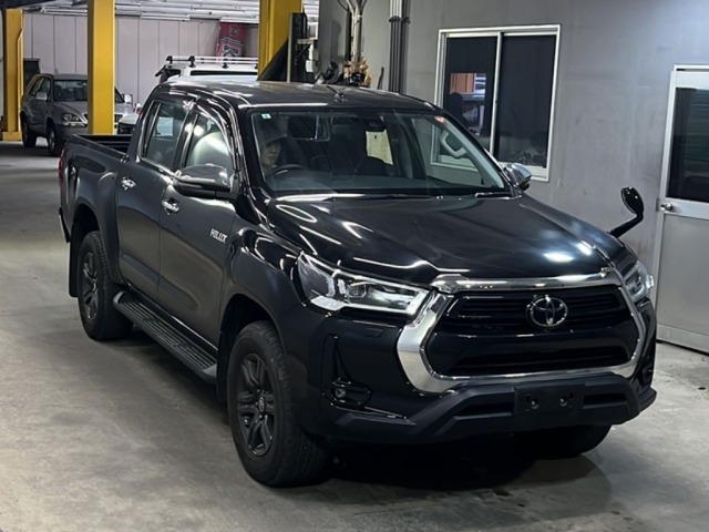 Toyota HILUX 2022 8077058-4