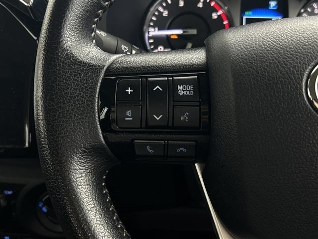 Toyota HILUX 2024 8077119-1