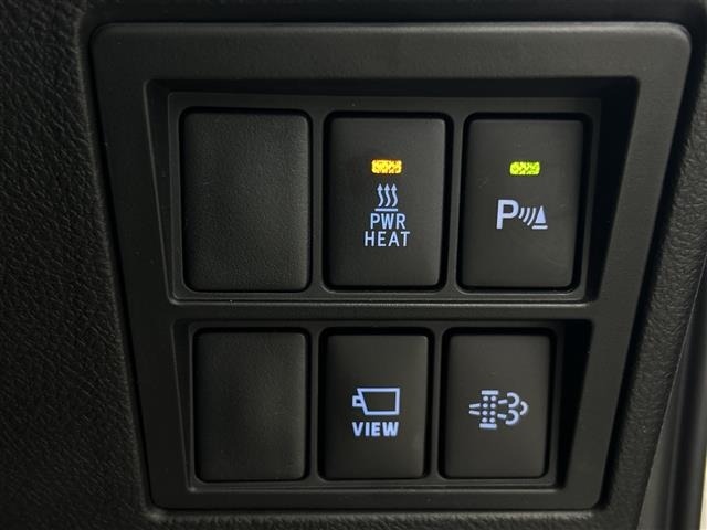 Toyota HILUX 2024 8077119-19