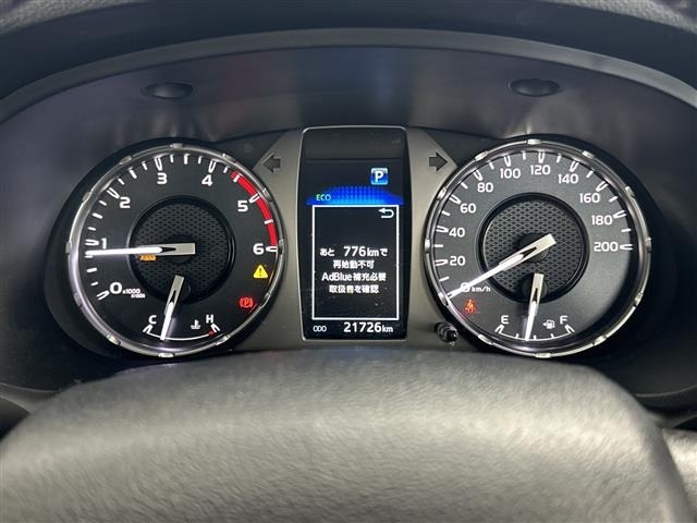 Toyota HILUX 2024 8077119-5
