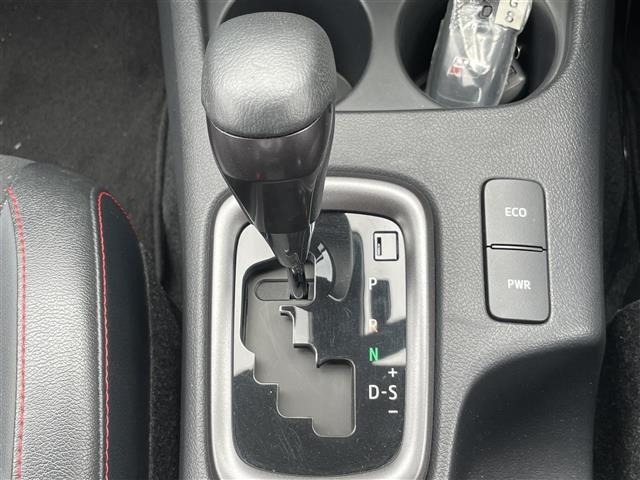 Toyota HILUX 2021 8077120-10