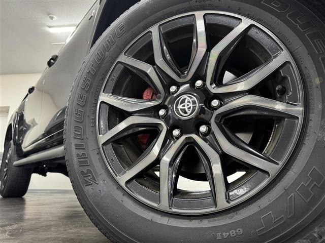 Toyota HILUX 2022 8077121-21