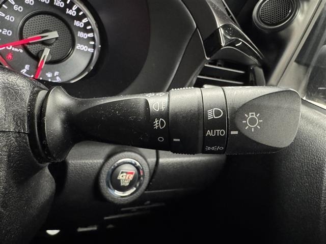 Toyota HILUX 2022 8077121-28